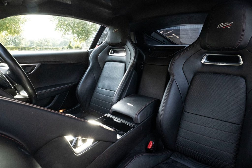 Used Jaguar F-Type 2019 for sale - 76792011: Photo 15