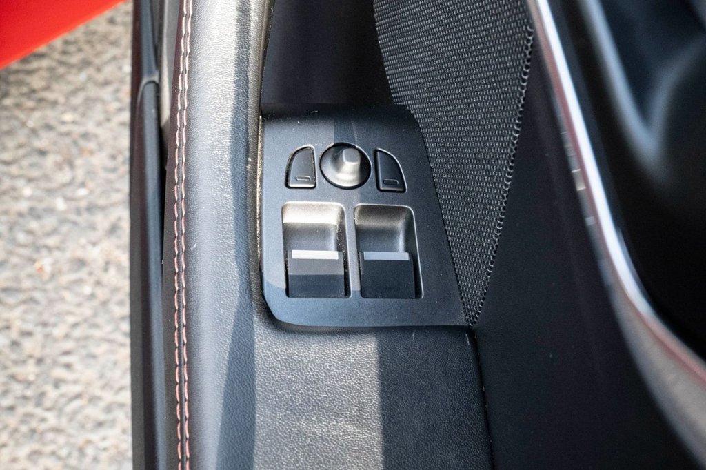 Used Jaguar F-Type 2019 for sale - 76792011: Photo 17