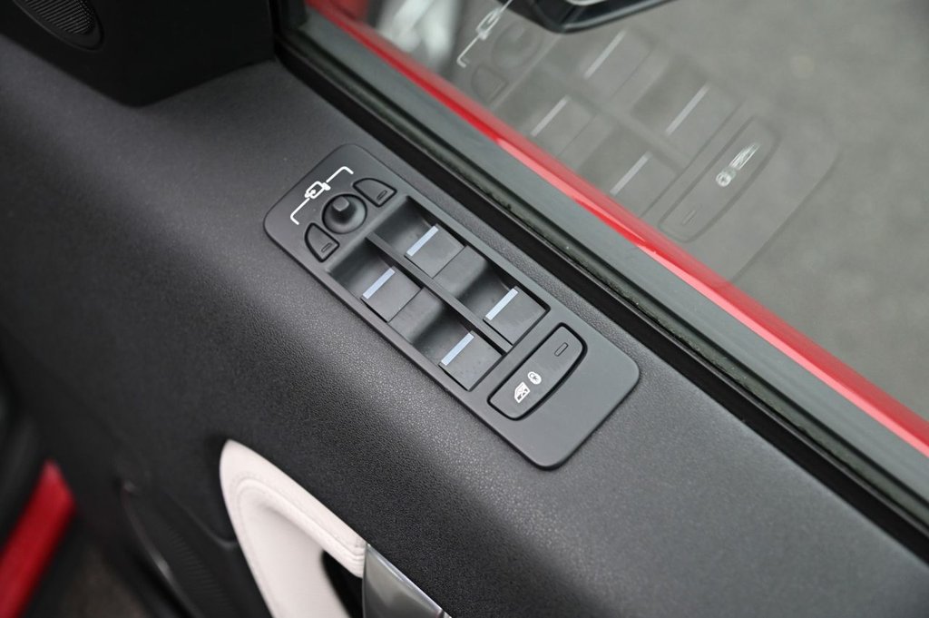 Used Land Rover Discovery Sport 2019 for sale - 77153554: Photo 25