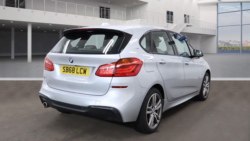 Used BMW 2 Series 2018 for sale - 76950167: Photo 2