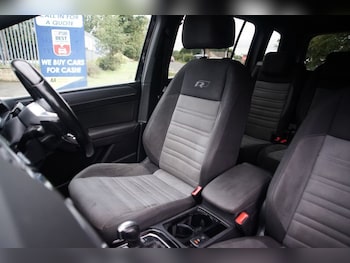 Used Volkswagen Touran 2020 for sale - 75801251: Photo