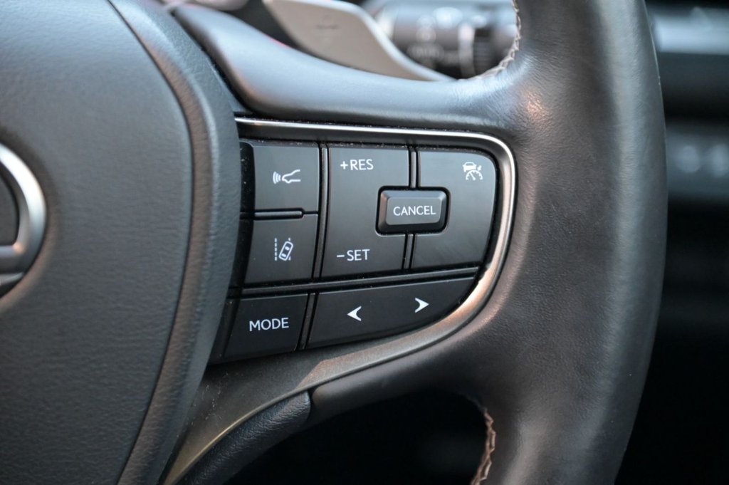 Used Lexus UX 2022 for sale - 76910360: Photo 12