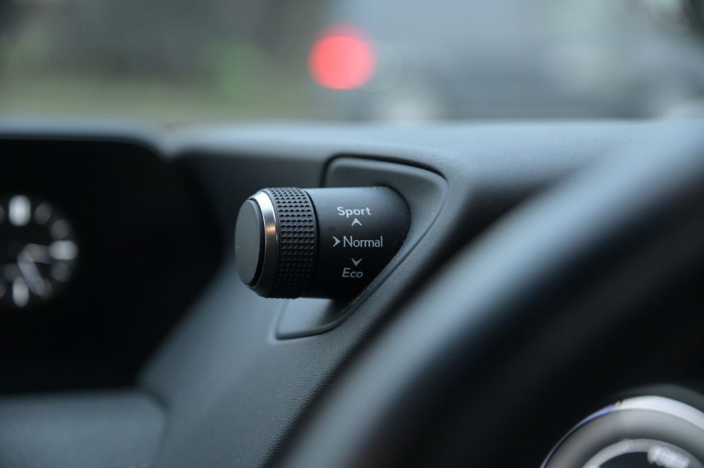 Used Lexus UX 2022 for sale - 76910360: Photo 15