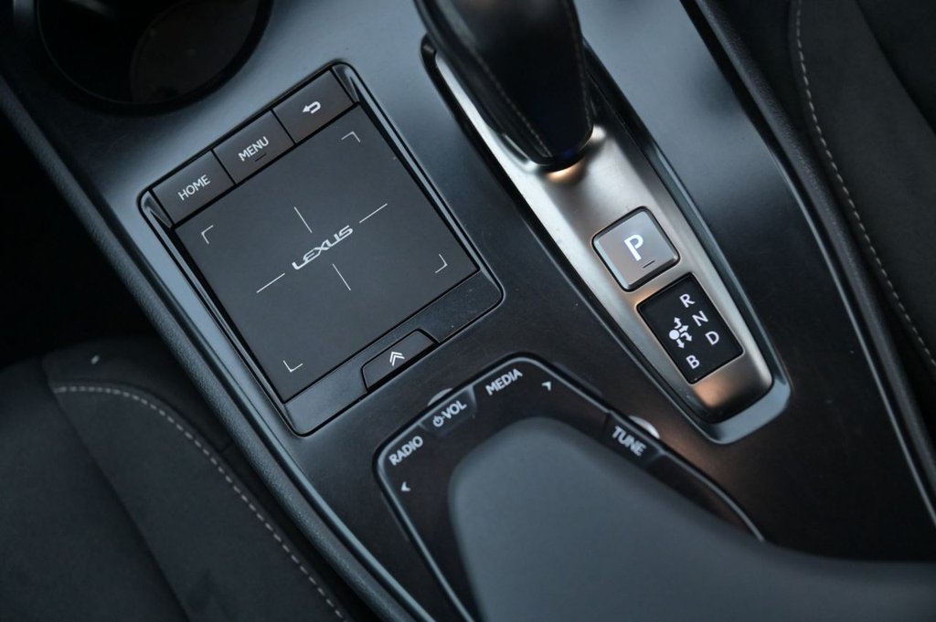 Used Lexus UX 2022 for sale - 76910360: Photo 26