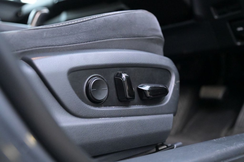 Used Lexus UX 2022 for sale - 76910360: Photo 31