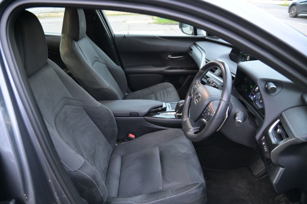 Used Lexus UX 2022 for sale - 76910360: Photo 35