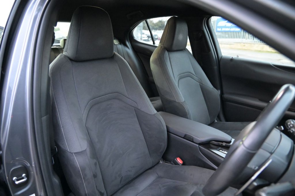 Used Lexus UX 2022 for sale - 76910360: Photo 36