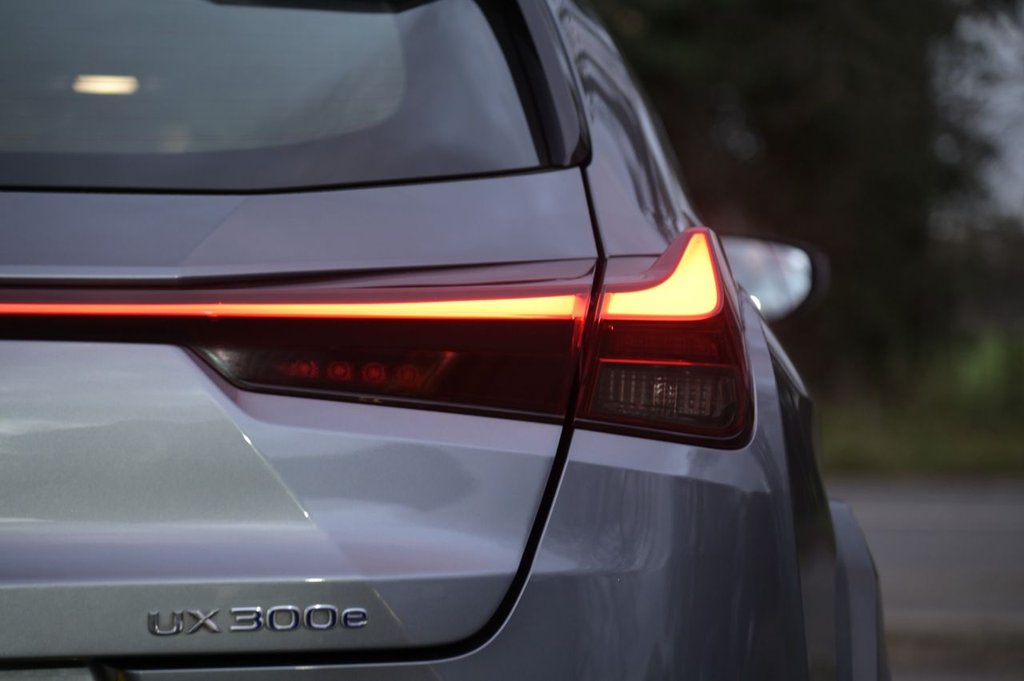 Used Lexus UX 2022 for sale - 76910360: Photo 50