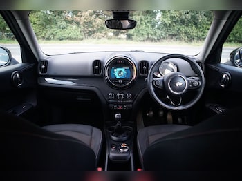 Used MINI Countryman 2018 for sale - 75397312: Photo