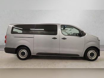 Vauxhall Vivaro Life feature image