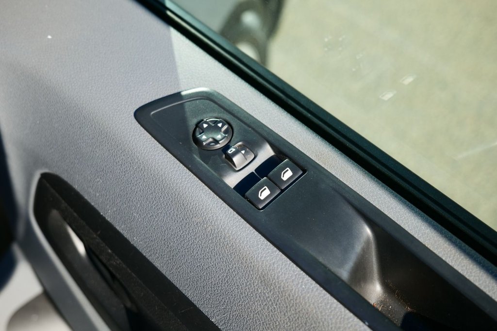 Used Vauxhall Vivaro Life 2021 for sale - 77369800: Photo 24