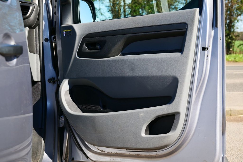 Used Vauxhall Vivaro Life 2021 for sale - 77369800: Photo 25