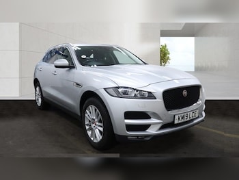 Used Jaguar F-Pace 2019 for sale - 78256994: Photo