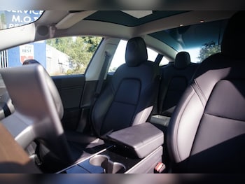 Used Tesla Model 3 2020 for sale - 75502706: Photo