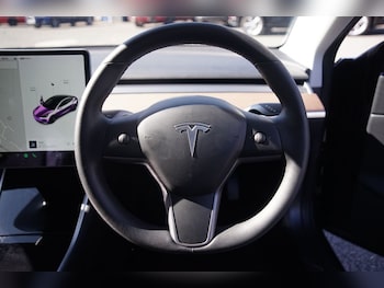 Used Tesla Model 3 2020 for sale - 75502706: Photo