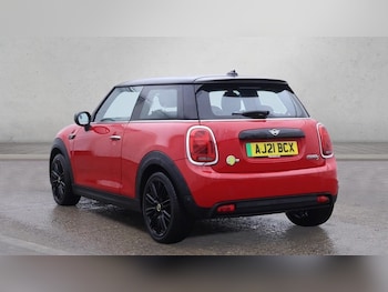 Used MINI Hatch 2021 for sale - 77065302: Photo