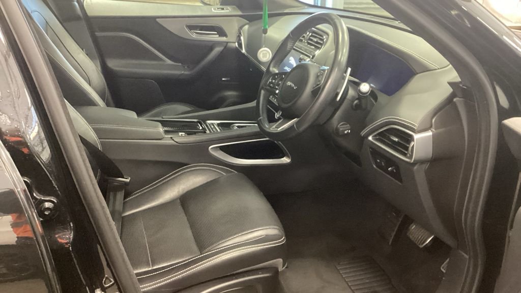 Used Jaguar F-Pace 2019 for sale - 77302821: Photo 7