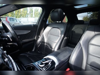 Used Mercedes-Benz C-Class 2016 for sale - 76203386: Photo 2