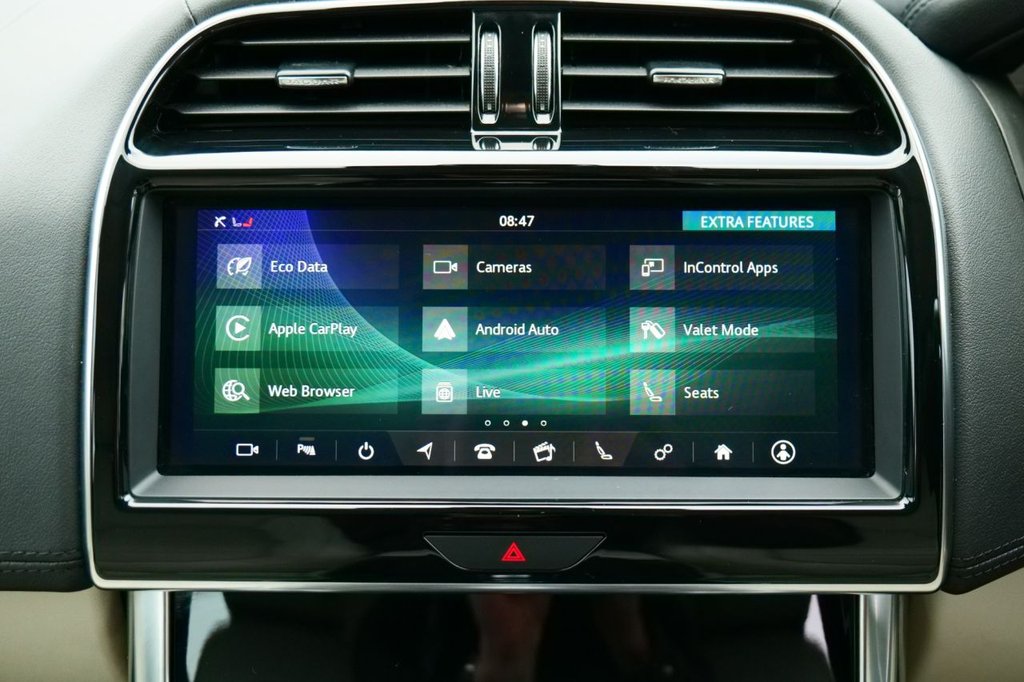 Used Jaguar XE 2019 for sale - 77276081: Photo 17