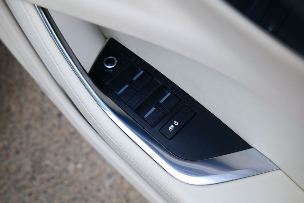 Used Jaguar XE 2019 for sale - 77276081: Photo 27