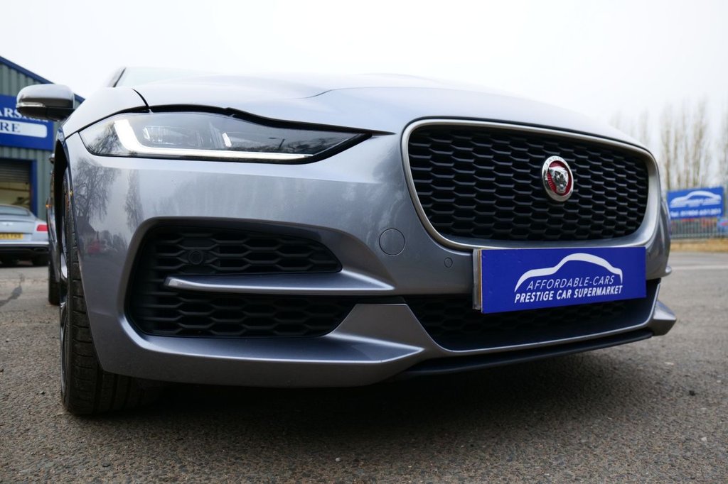 Used Jaguar XE 2019 for sale - 77276081: Photo 36