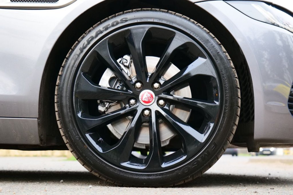 Used Jaguar XE 2019 for sale - 77276081: Photo 37