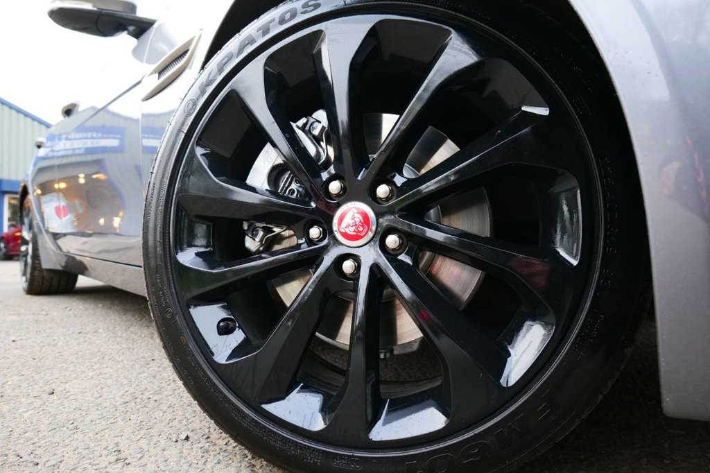 Used Jaguar XE 2019 for sale - 77276081: Photo 38