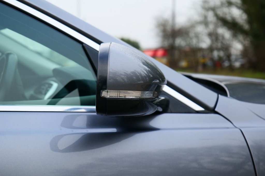 Used Jaguar XE 2019 for sale - 77276081: Photo 41