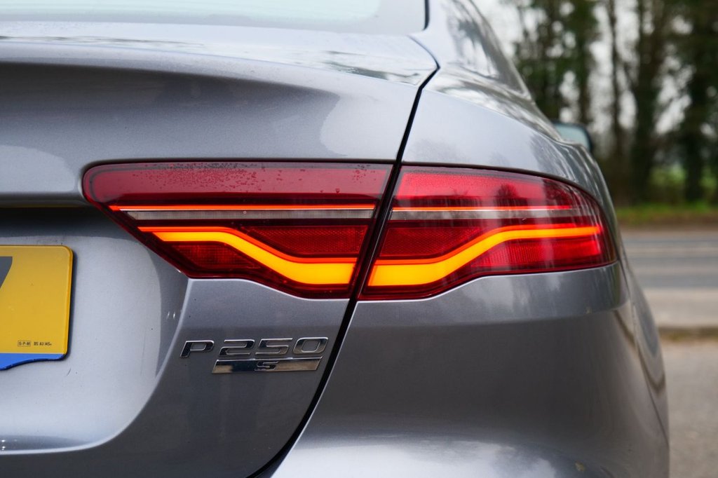 Used Jaguar XE 2019 for sale - 77276081: Photo 43