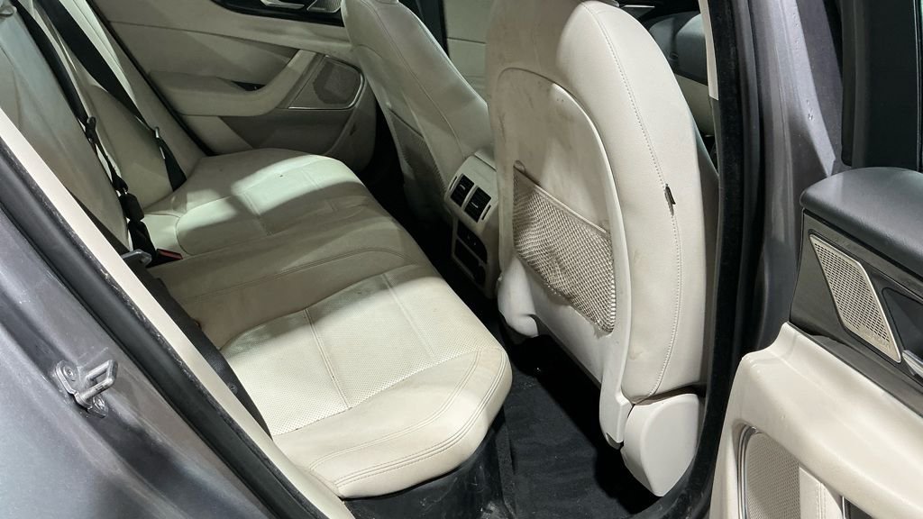 Used Jaguar XE 2019 for sale - 77276081: Photo 8