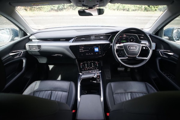 Used Audi Q8 e-tron 2023 for sale - 75585586: Photo 17
