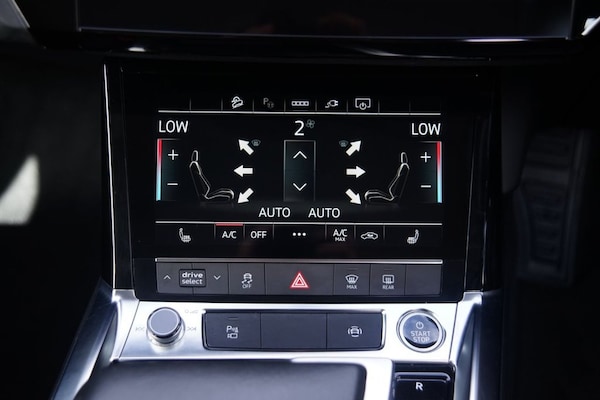 Used Audi Q8 e-tron 2023 for sale - 75585586: Photo 19