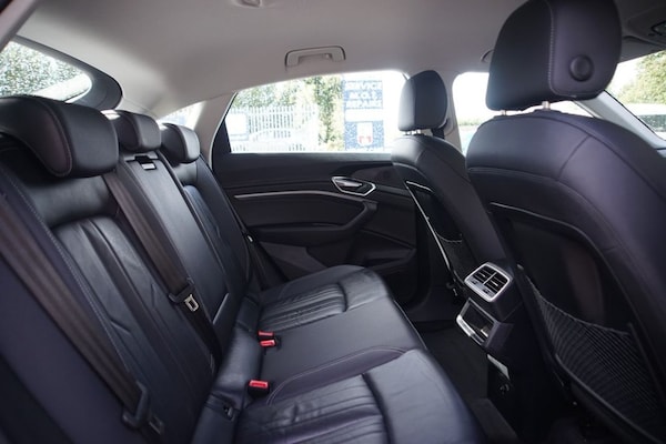 Used Audi Q8 e-tron 2023 for sale - 75585586: Photo 29