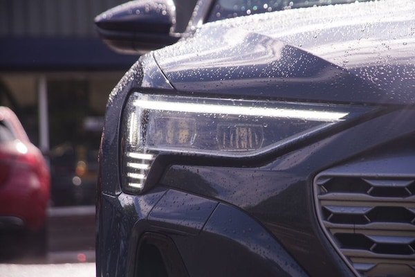 Used Audi Q8 e-tron 2023 for sale - 75585586: Photo 32