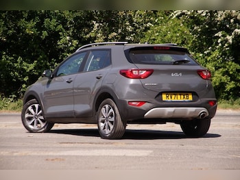 Used Kia Stonic 2021 for sale - 75831744: Photo