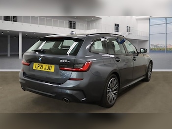 Used BMW 3 Series 2021 for sale - 75716198: Photo