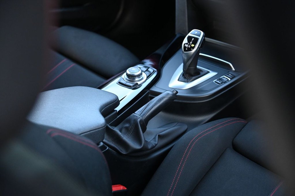 Used BMW 3 Series 2016 for sale - 76900623: Photo 24