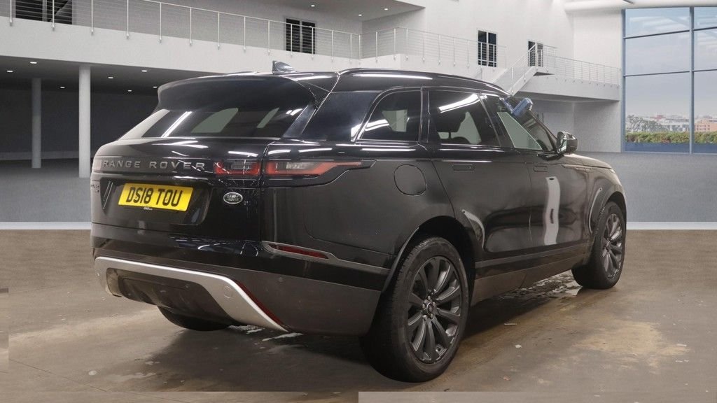 Used Land Rover Range Rover Velar 2018 for sale - 76396434: Photo 2