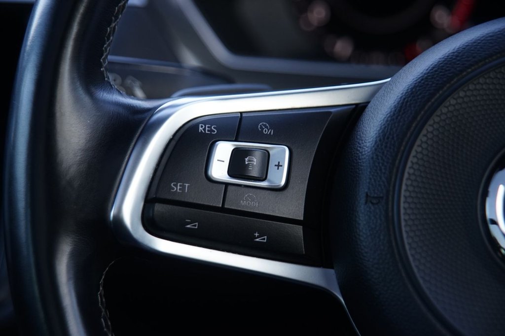 Used Volkswagen Tiguan 2018 for sale - 76590973: Photo 12