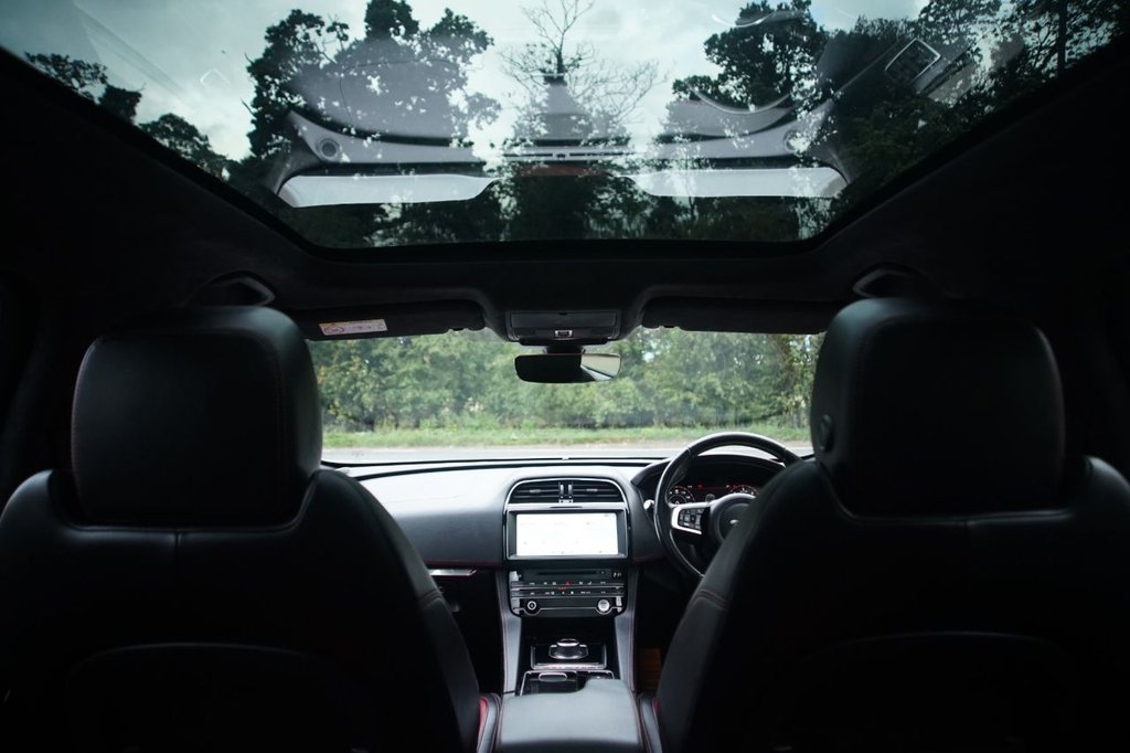 Used Jaguar F-Pace 2019 for sale - 75912270: Photo 15