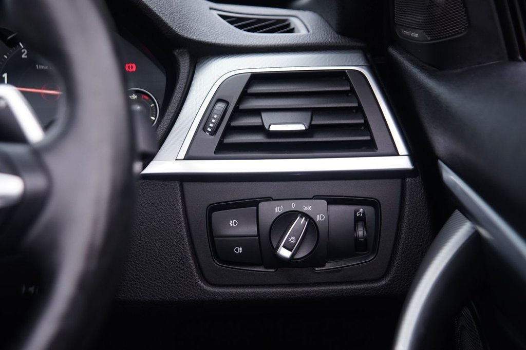 Used BMW 4 Series 2018 for sale - 76147498: Photo 15