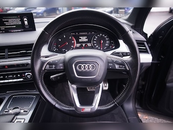 Used Audi Q7 2016 for sale - 76496380: Photo