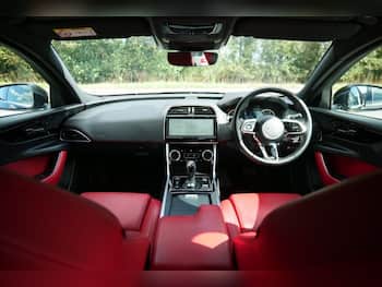 Used Jaguar XE 2023 for sale - 79737777: Photo