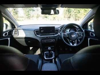 Used Kia Ceed 2021 for sale - 74332182: Photo
