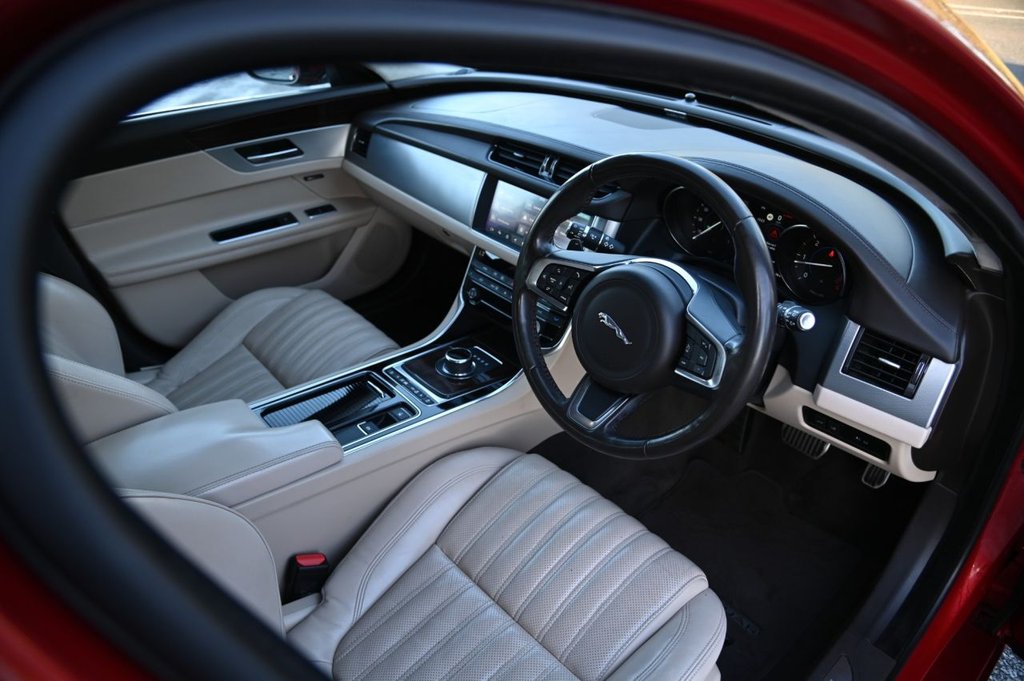 Used Jaguar XF 2018 for sale - 76923830: Photo 27