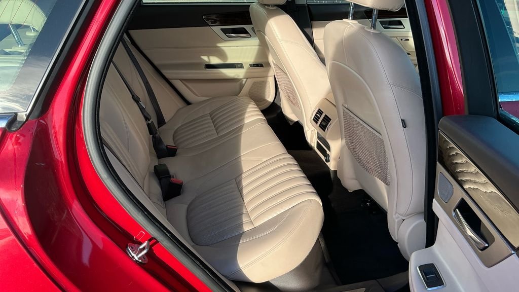 Used Jaguar XF 2018 for sale - 76923830: Photo 8