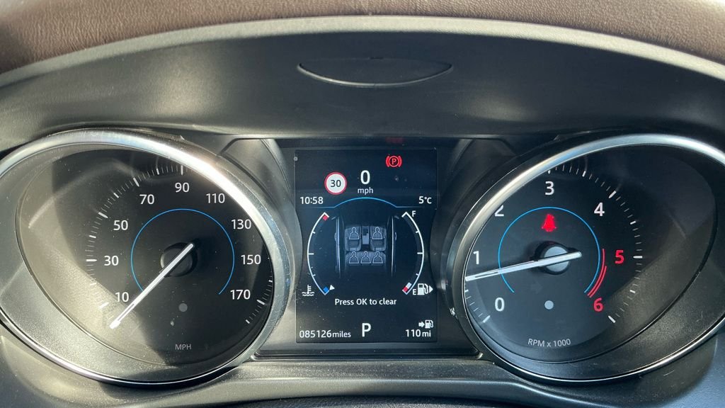 Used Jaguar XF 2018 for sale - 76923830: Photo 9