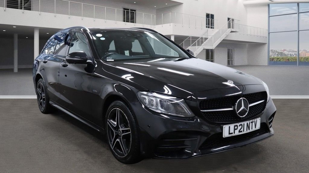 Used Mercedes-Benz C Class 2021 for sale - 76923815: Photo 1