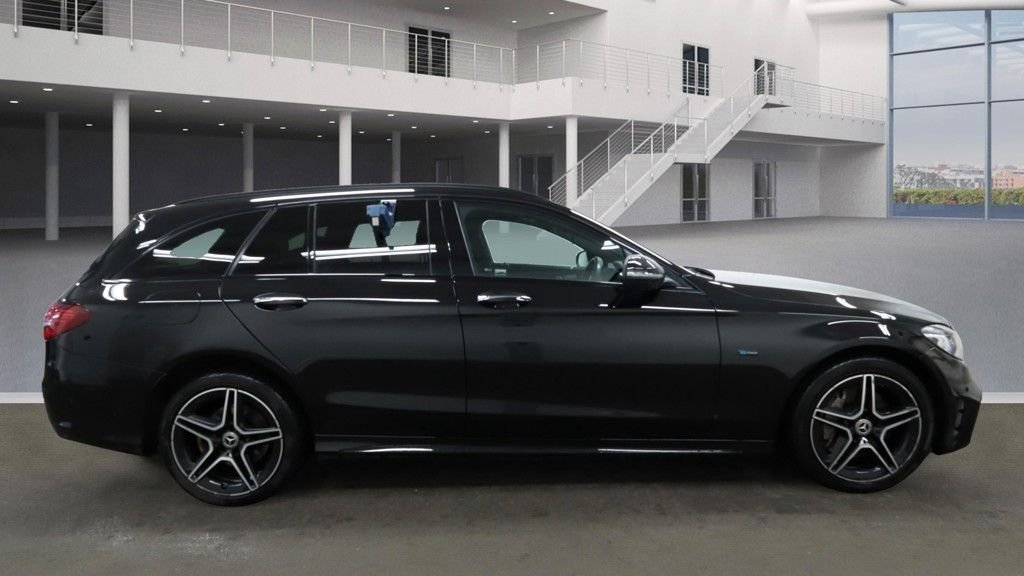 Used Mercedes-Benz C Class 2021 for sale - 76923815: Photo 5