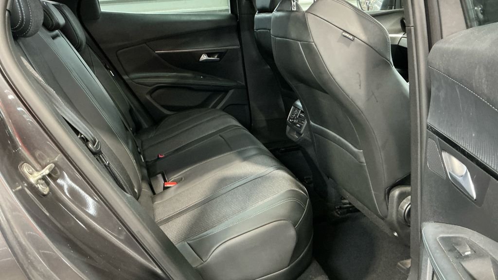 Used Peugeot 3008 2021 for sale - 76582731: Photo 6